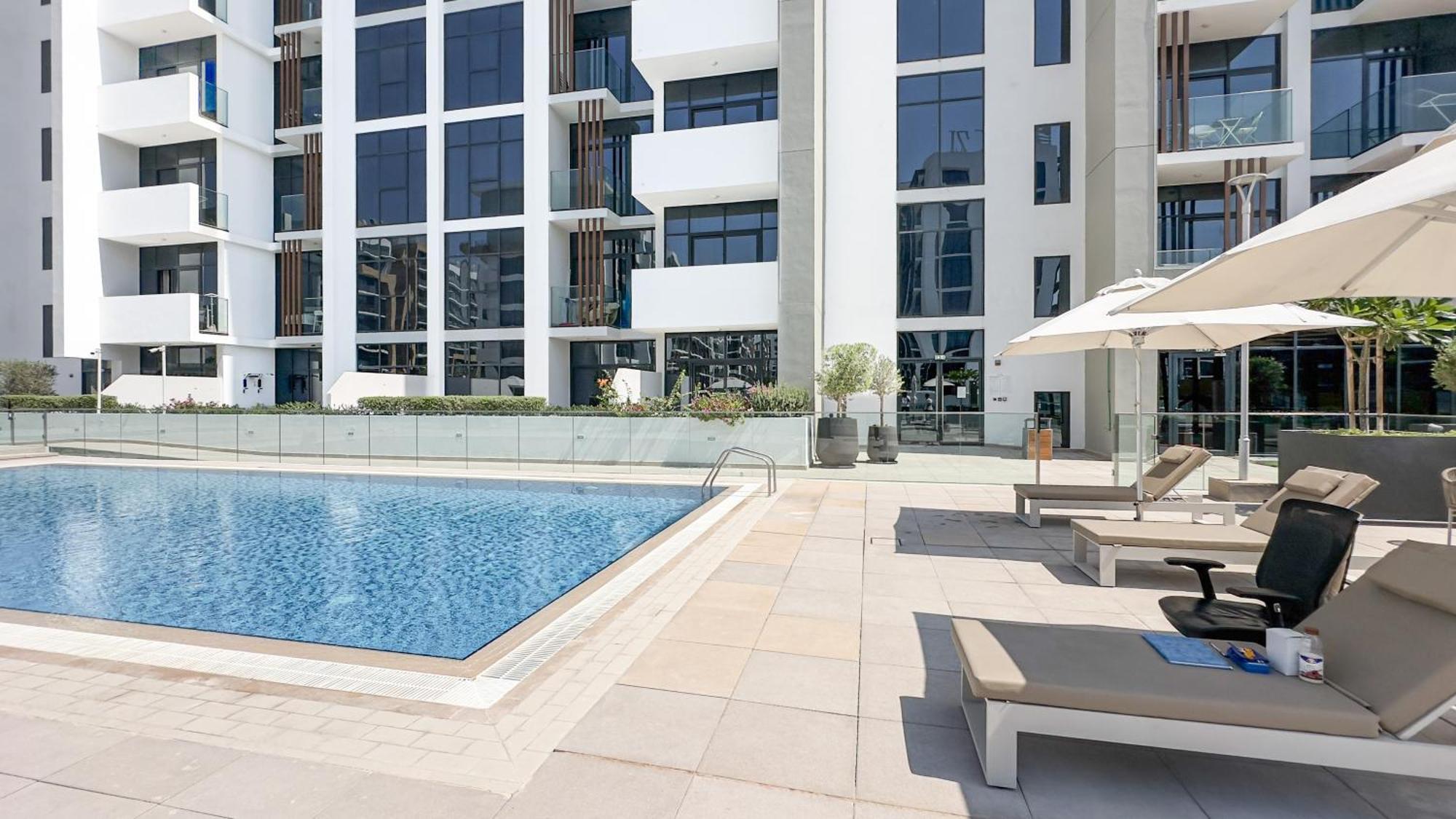 Escape24 Stylish Studio Azizi Riviera 8 Meydan One Дубай Экстерьер фото